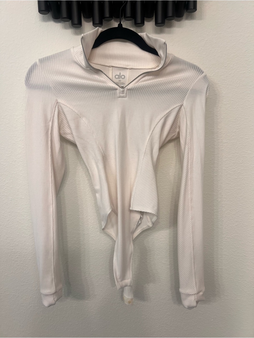 ALO Yoga Ribbed Mock-Neck Long Sleeve Bodysuit in White